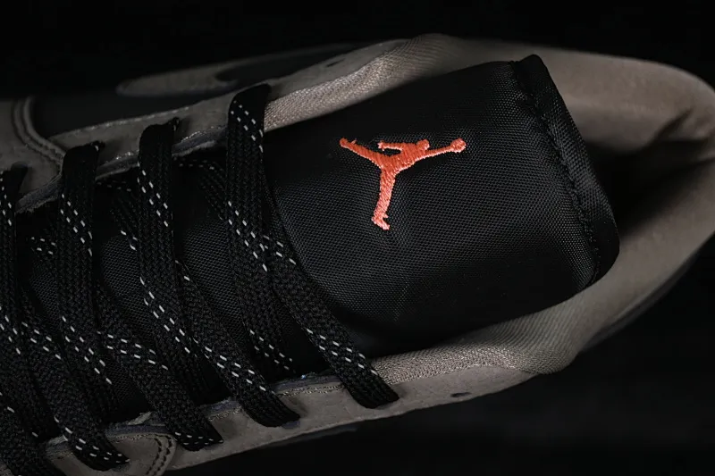 All Categories Air Jordan Jordan Series Basketball Shoes Air Jordan 1 Low Air Jordan 1 Low AJ1 Joe 1 Milk Tea Mocha Low State Cultural Casual Shoes IB7109-005